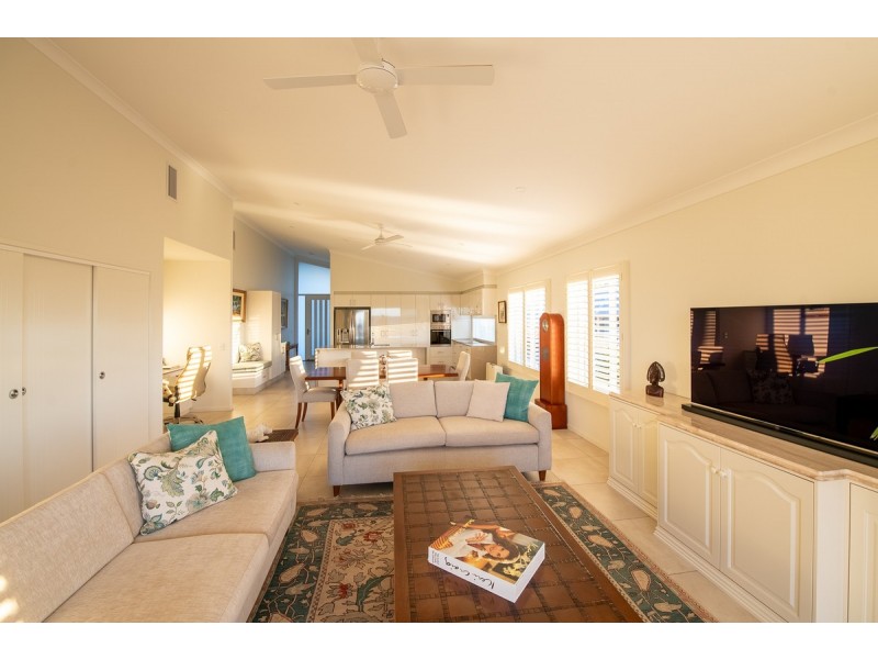 Villa 265/97-161 Hogg Street, Cranley QLD 4350