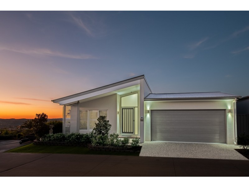 Villa 265/97-161 Hogg Street, Cranley QLD 4350