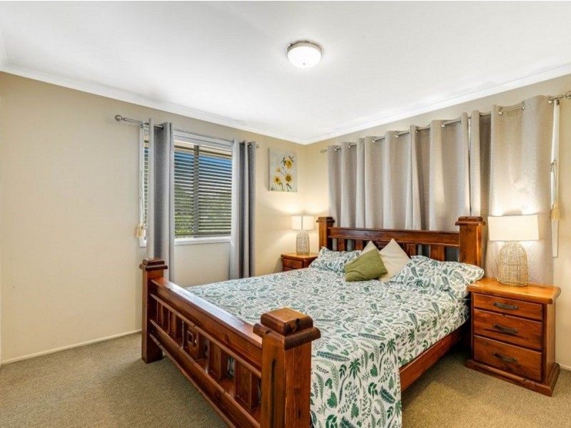 11 Winstanley Court, Newtown QLD 4350