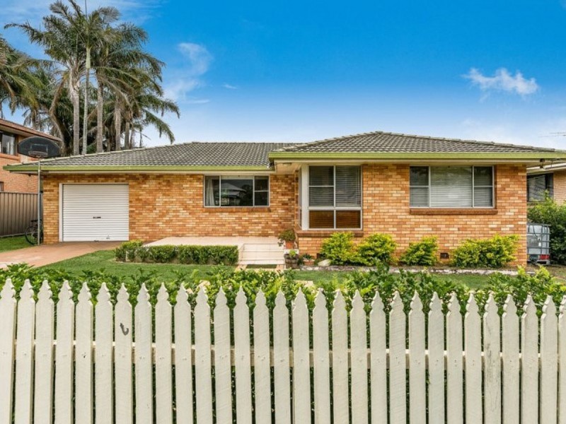 11 Winstanley Court, Newtown QLD 4350