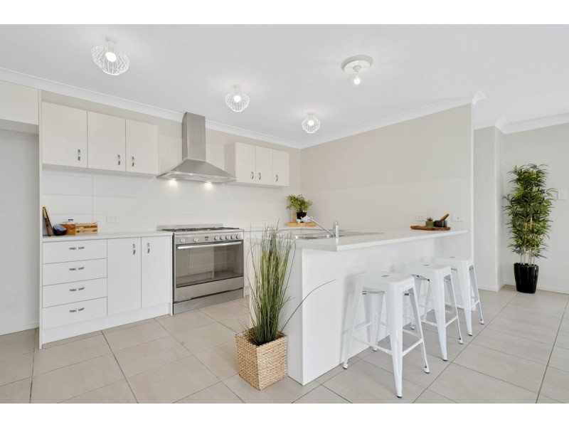 112 Brisbane Road, Warner QLD 4500