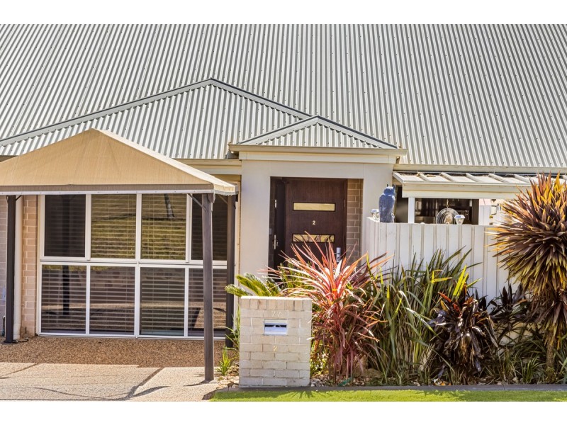 2/77 Platz Street, Darling Heights QLD 4350
