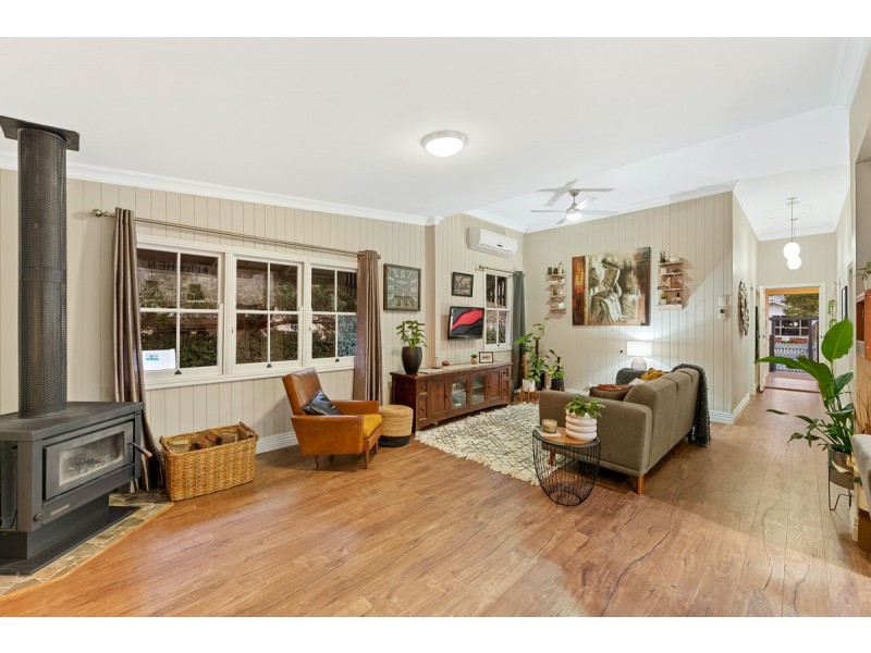 5 Wombyra Street, Newtown QLD 4350