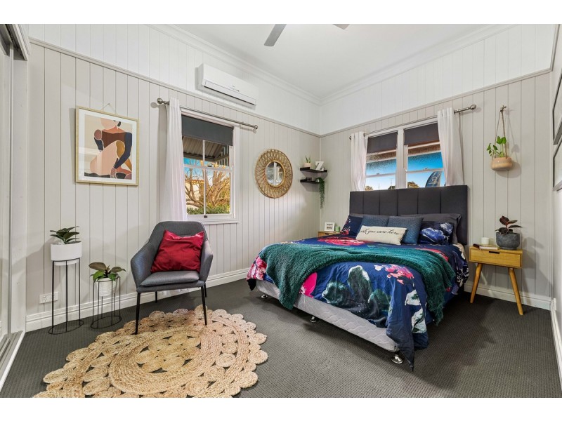 5 Wombyra Street, Newtown QLD 4350