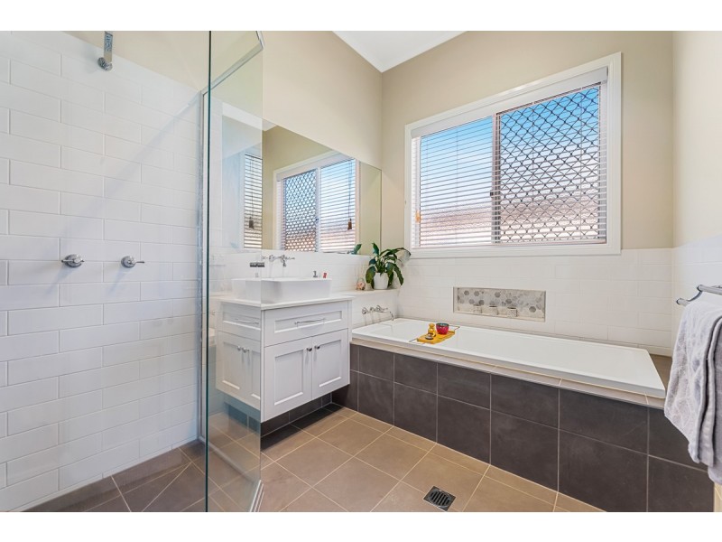 24 Ranfurly Street, Newtown QLD 4350