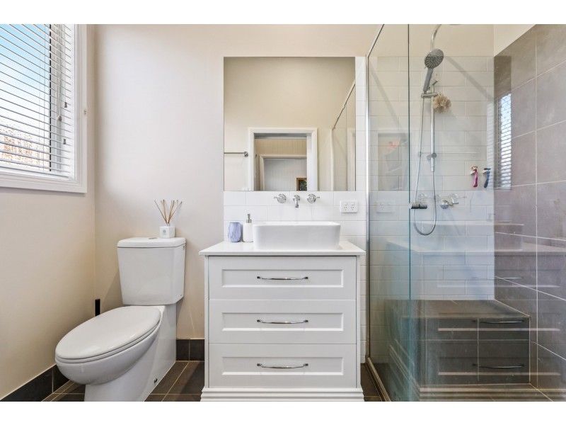 24 Ranfurly Street, Newtown QLD 4350