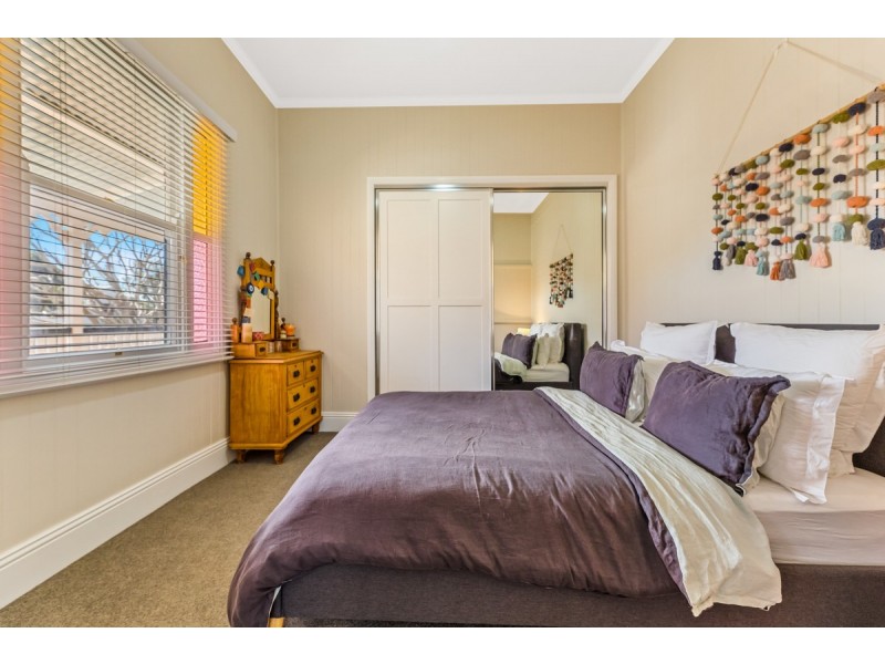 24 Ranfurly Street, Newtown QLD 4350