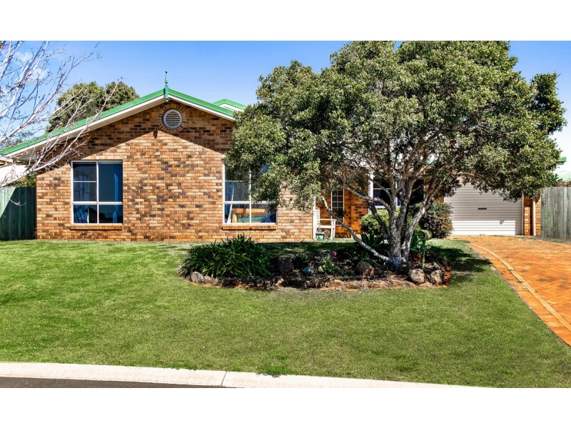 18 Gouldson Drive, Kearneys Spring QLD 4350