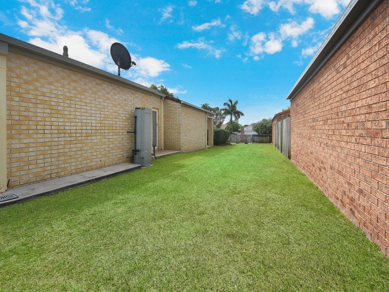 11 Azalea Crescent, Fitzgibbon QLD 4018