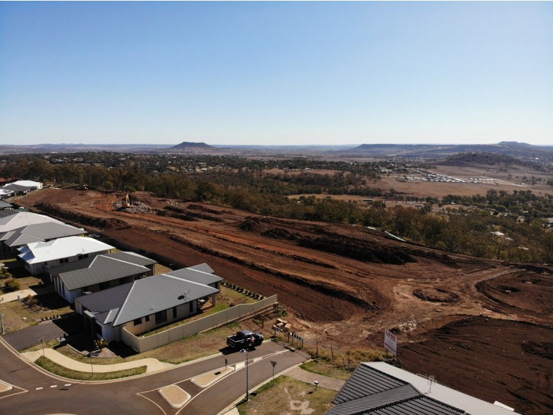 Adelaide Street, Cranley QLD 4350