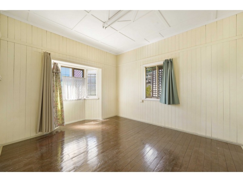 12 Moorak Street, Taringa QLD 4068