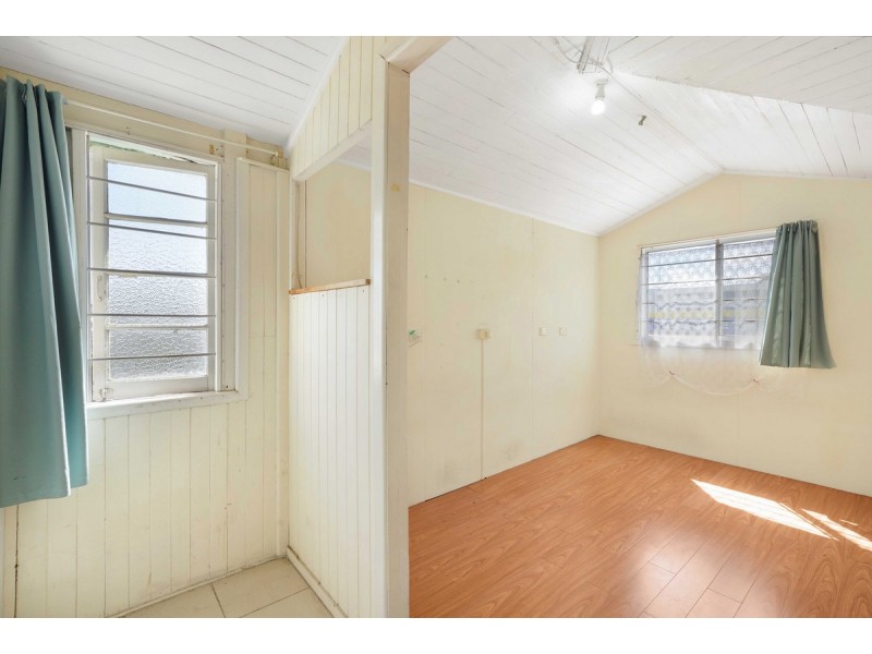 12 Moorak Street, Taringa QLD 4068
