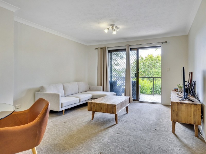 2/45 Harold Street, Holland Park QLD 4121