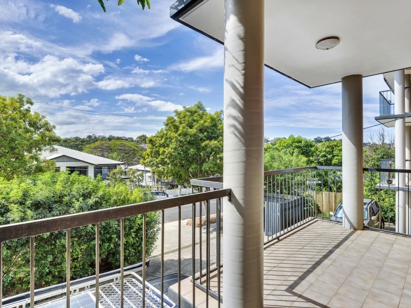 2/45 Harold Street, Holland Park QLD 4121