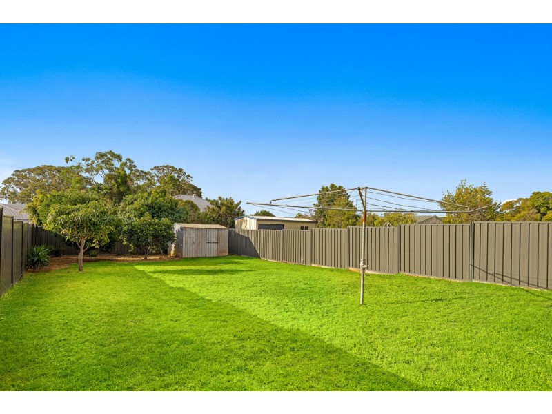 11 Weetwood Street, Newtown QLD 4350