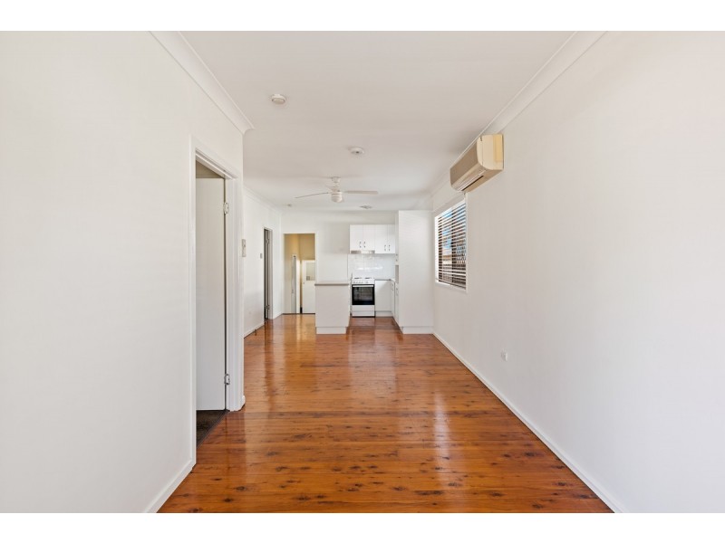 11 Weetwood Street, Newtown QLD 4350