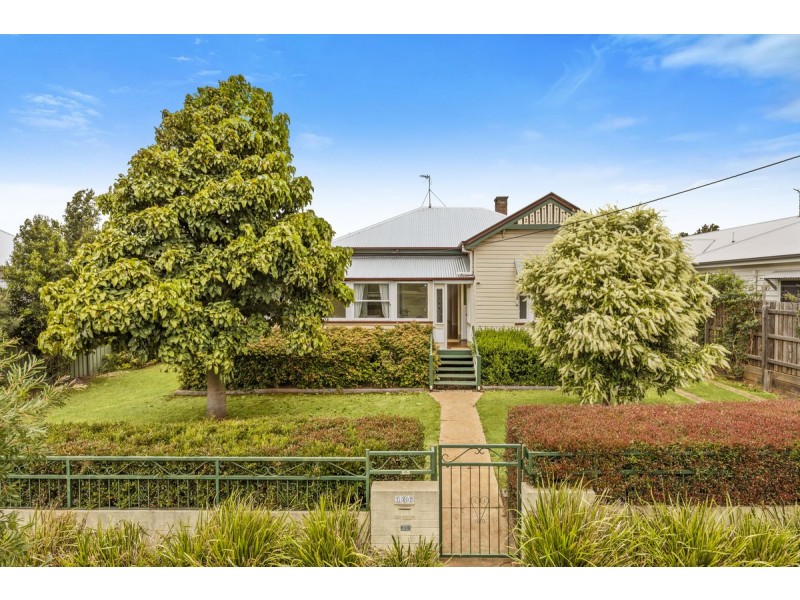 136 Hill Street, Newtown QLD 4350