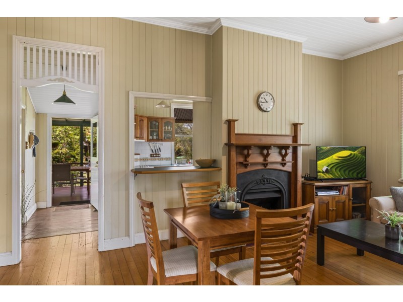 136 Hill Street, Newtown QLD 4350