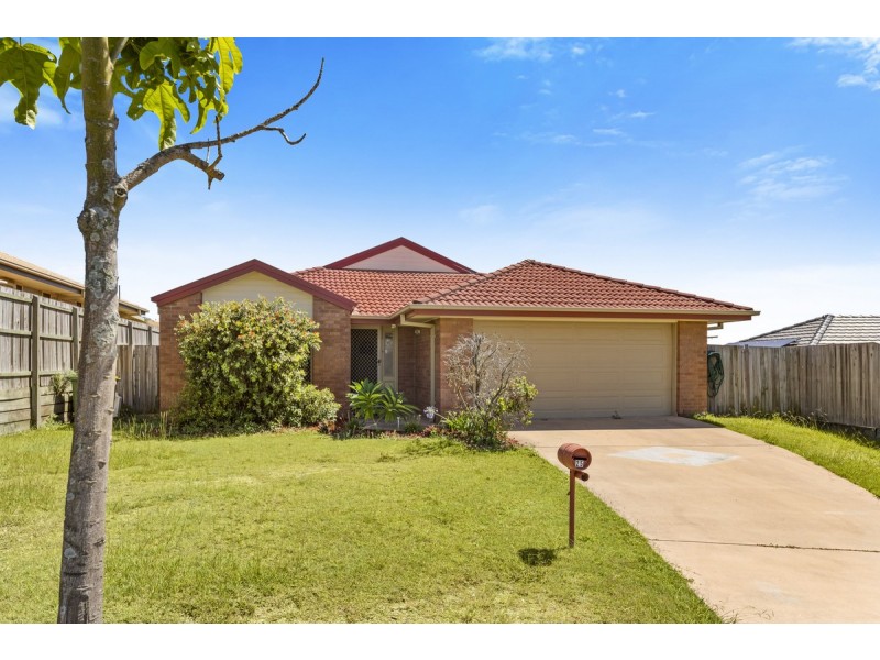25 Charlton Place, Regents Park QLD 4118