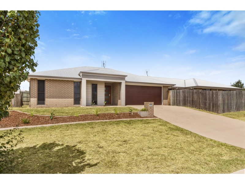 1/10 Owl Court, Kleinton QLD 4352