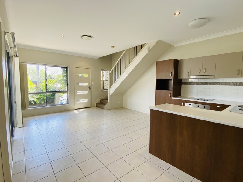 3/42 Moore Street, Morningside QLD 4170