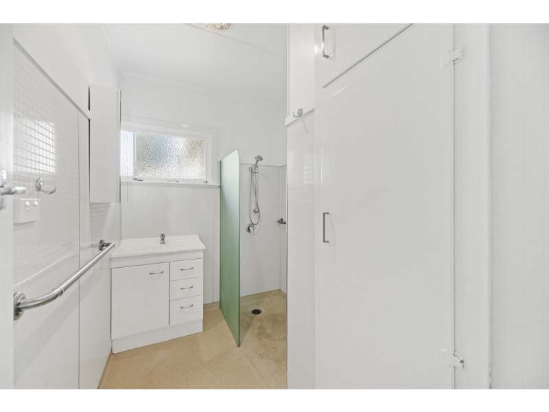 253 Alderley Street, Centenary Heights QLD 4350