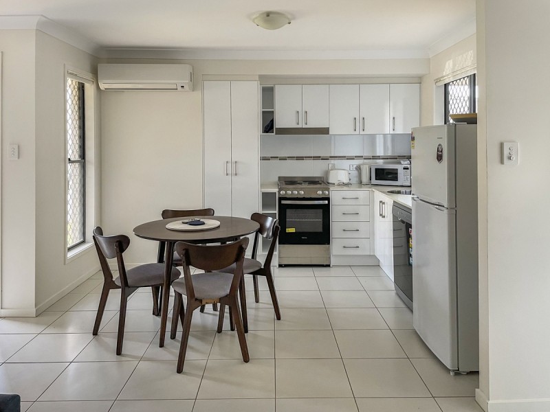 2/23 Alpine Court, Cranley QLD 4350