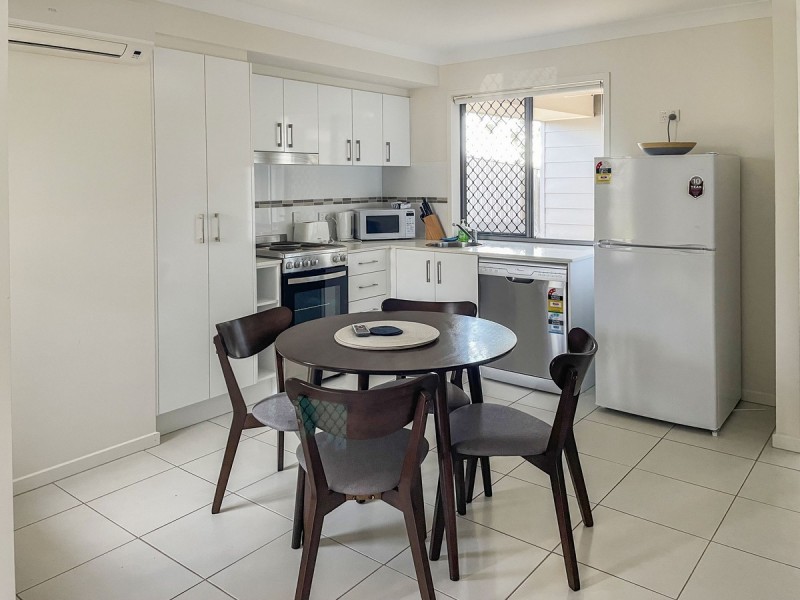 2/23 Alpine Court, Cranley QLD 4350