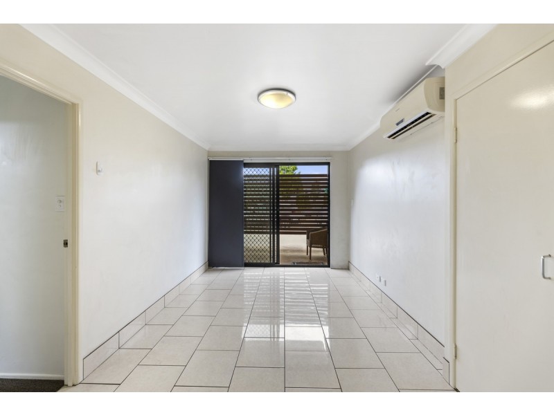 1/1-3 Uniplaza Court, Kearneys Spring QLD 4350