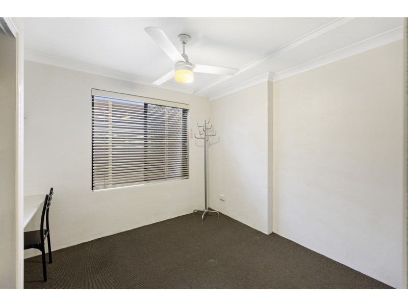 1/1-3 Uniplaza Court, Kearneys Spring QLD 4350