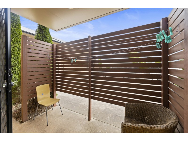 1/1-3 Uniplaza Court, Kearneys Spring QLD 4350