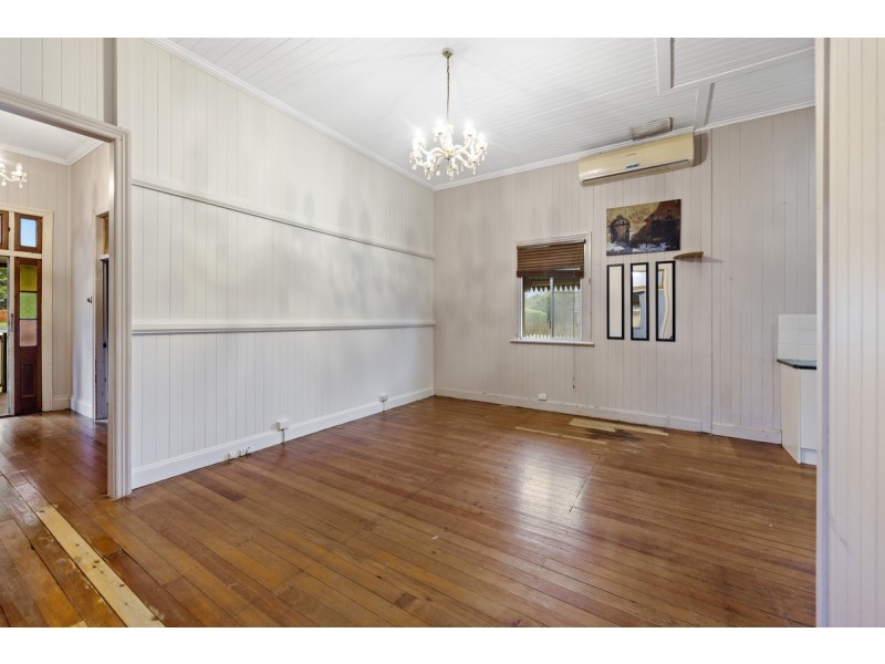 183 Taylor Street, Wilsonton QLD 4350