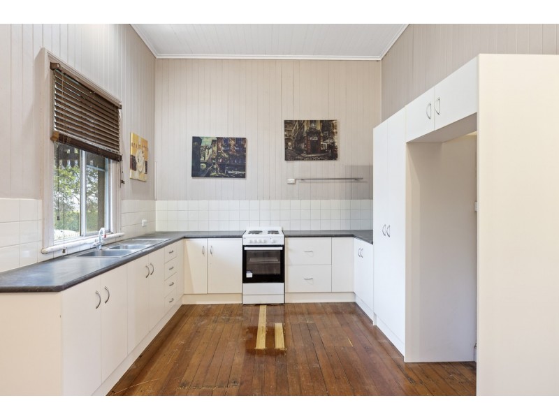 183 Taylor Street, Wilsonton QLD 4350