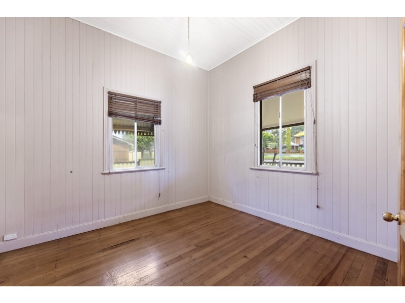 183 Taylor Street, Wilsonton QLD 4350