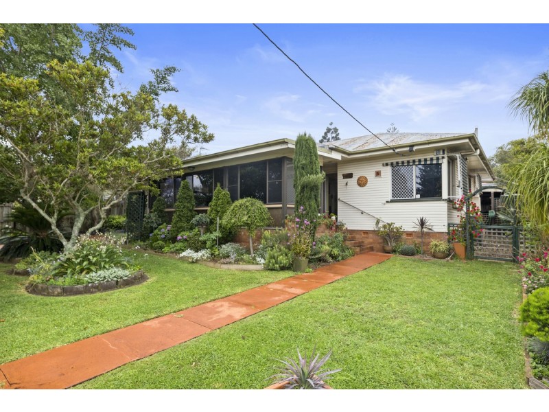 6 Wyndham Street, North Toowoomba QLD 4350