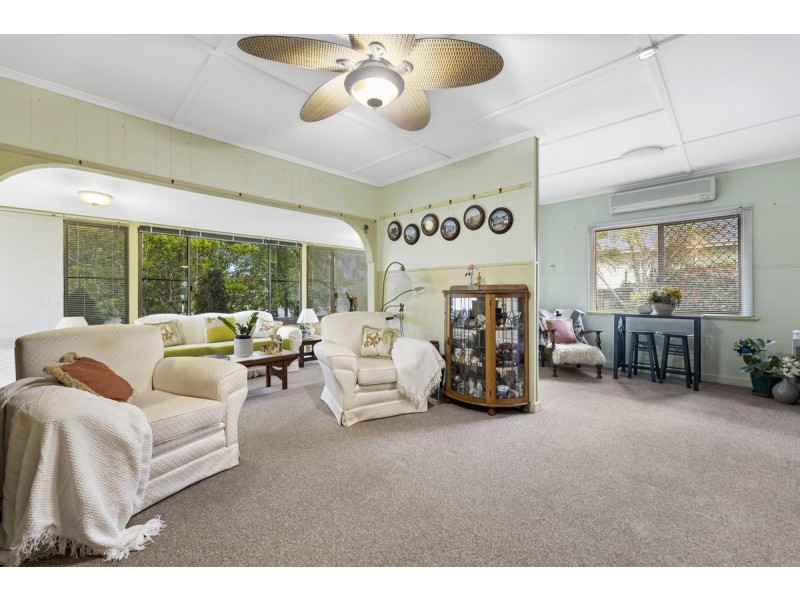 6 Wyndham Street, North Toowoomba QLD 4350