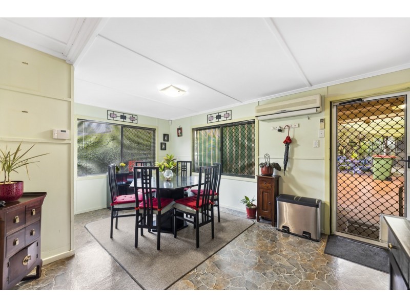 6 Wyndham Street, North Toowoomba QLD 4350