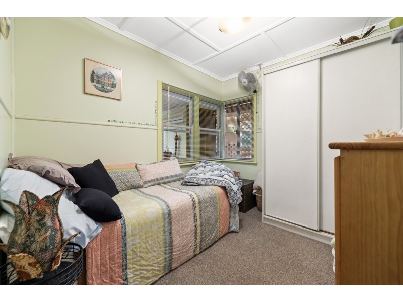 6 Wyndham Street, North Toowoomba QLD 4350