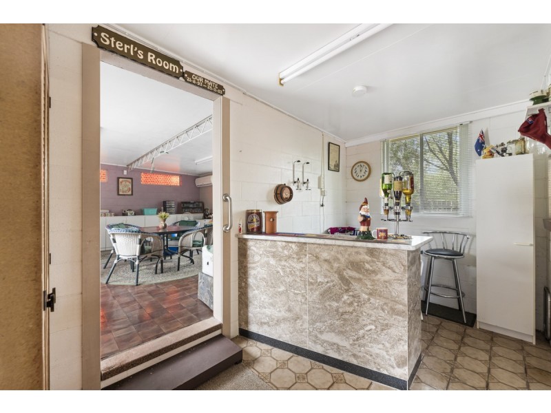 6 Wyndham Street, North Toowoomba QLD 4350