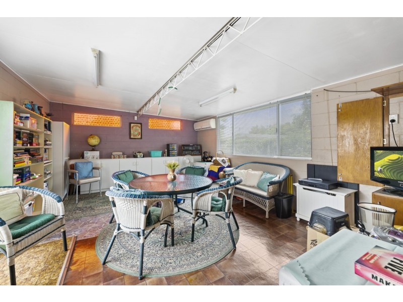 6 Wyndham Street, North Toowoomba QLD 4350