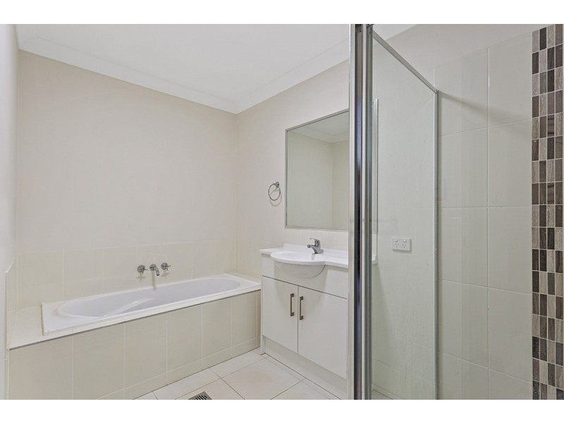 1/23 Alpine Court, Cranley QLD 4350