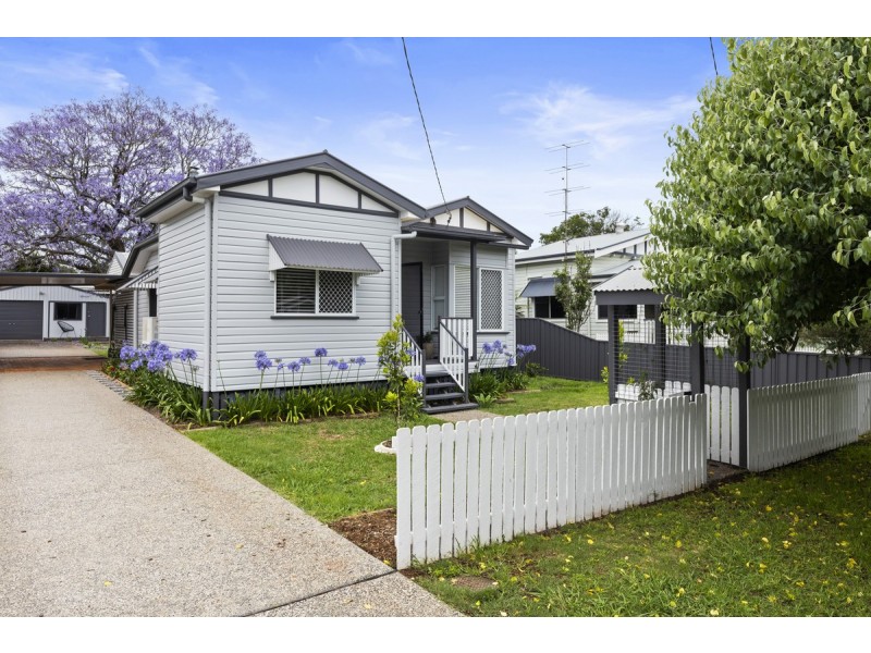 26 Henderson Street, Newtown QLD 4350