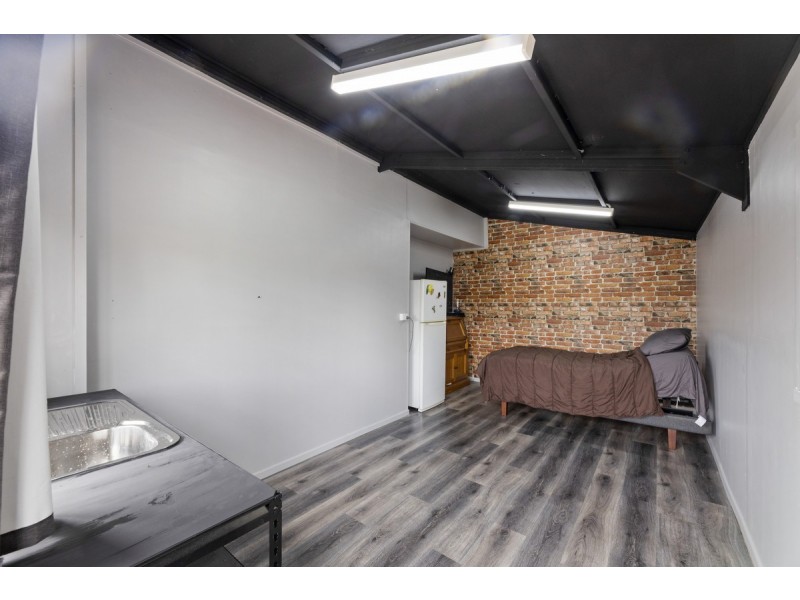 26 Henderson Street, Newtown QLD 4350