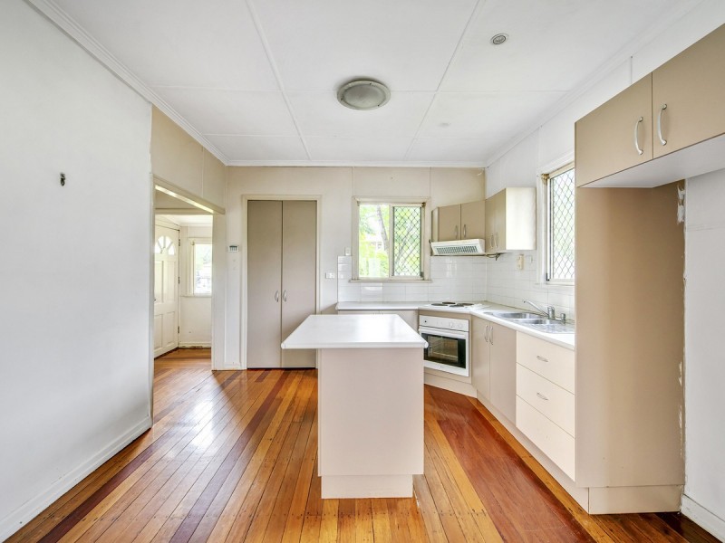 12 Barram Street, Goodna QLD 4300