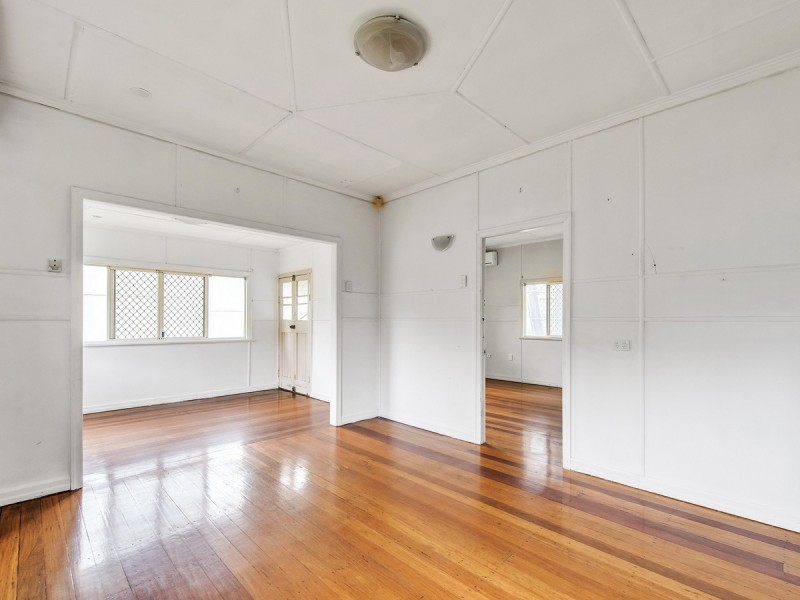 12 Barram Street, Goodna QLD 4300