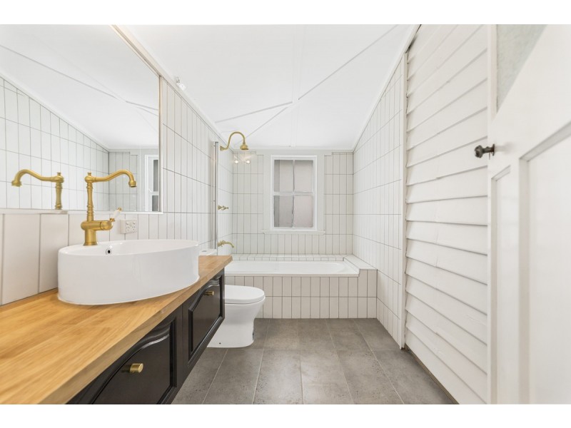 5 Kirk Street, Toowoomba City QLD 4350