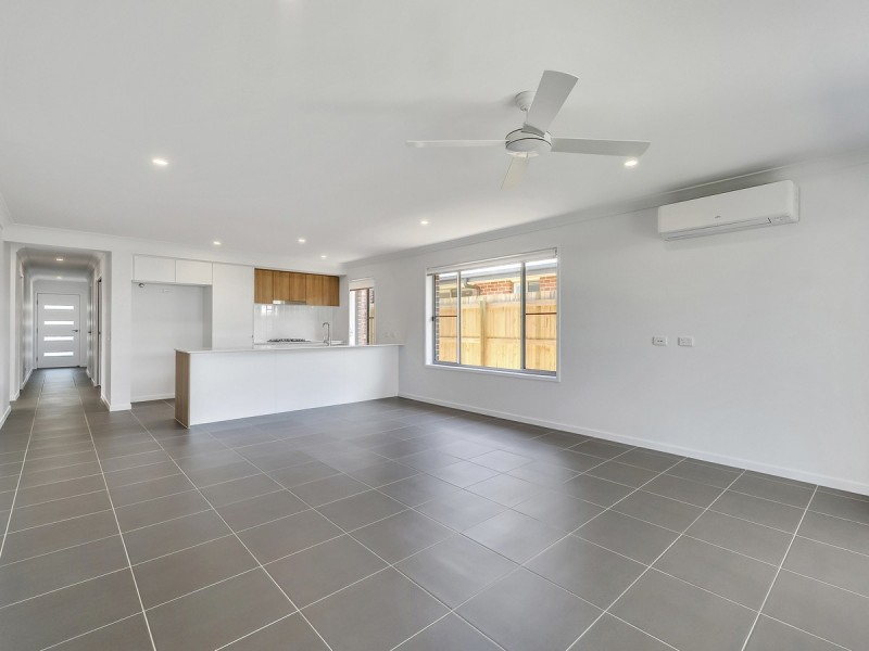 13 Austin Way, Park Ridge QLD 4125