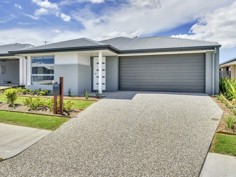 13 Austin Way, Park Ridge QLD 4125