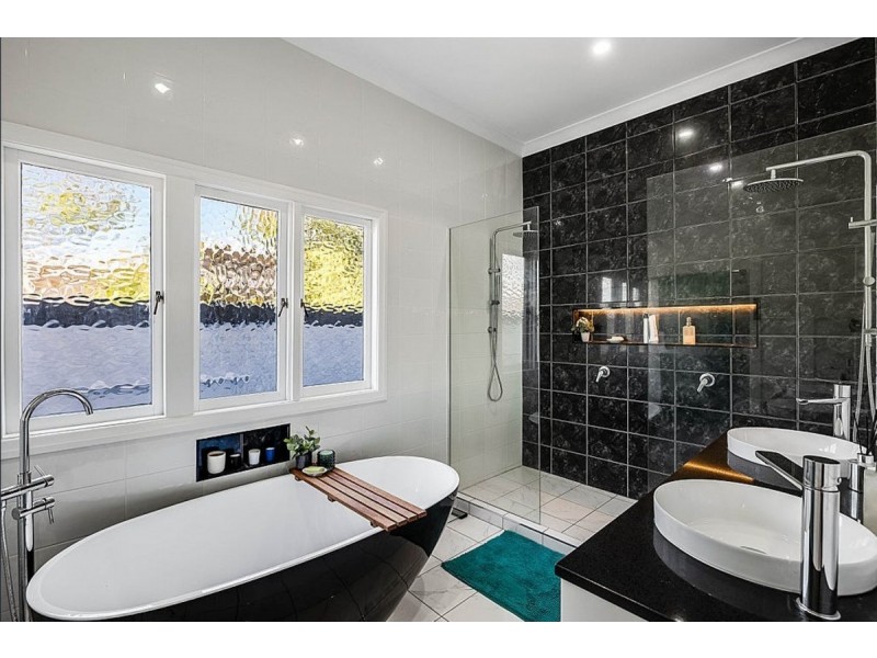 10 Vacy Street, Newtown QLD 4350