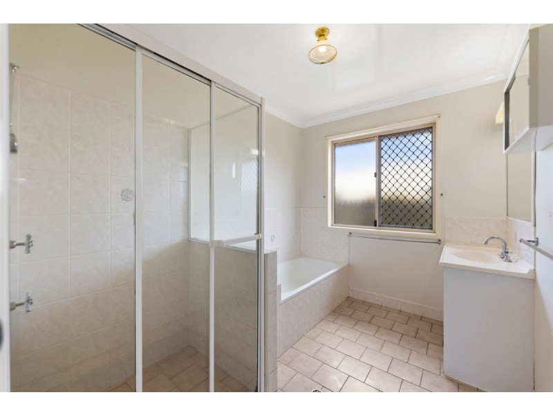 15 Todwana Court, Glenvale QLD 4350